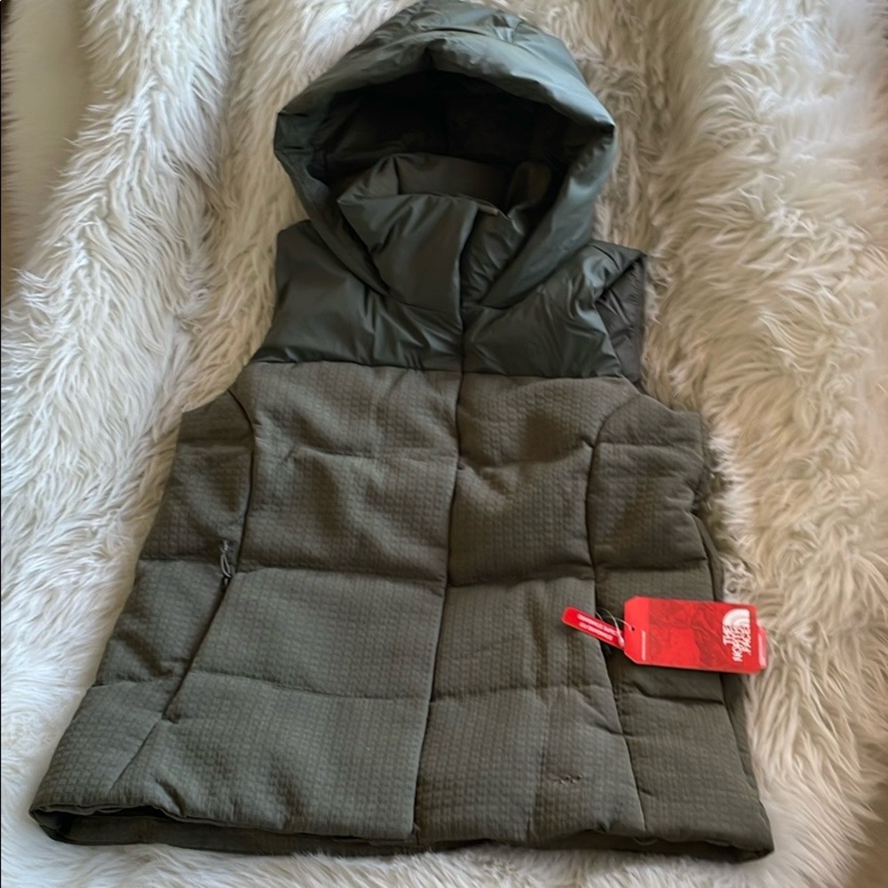 The north face nuptse vest women new green s m